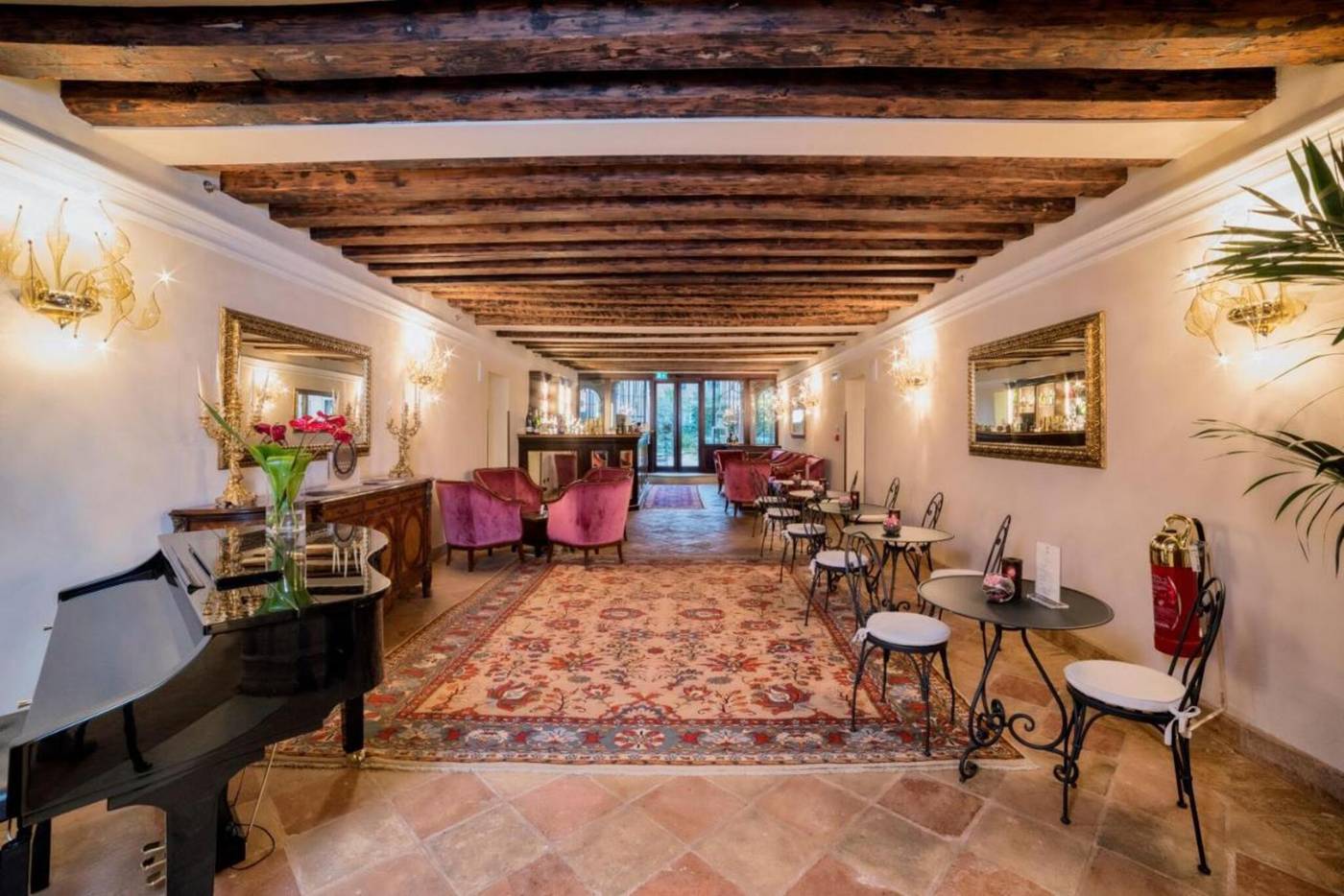 Nani-Mocenigo-Palace-General-view-18