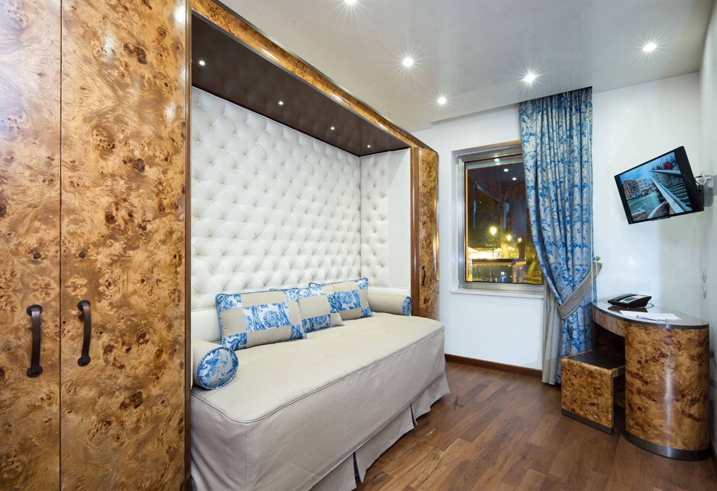 Santa-Chiara---Residenza-Parisi-Room-7