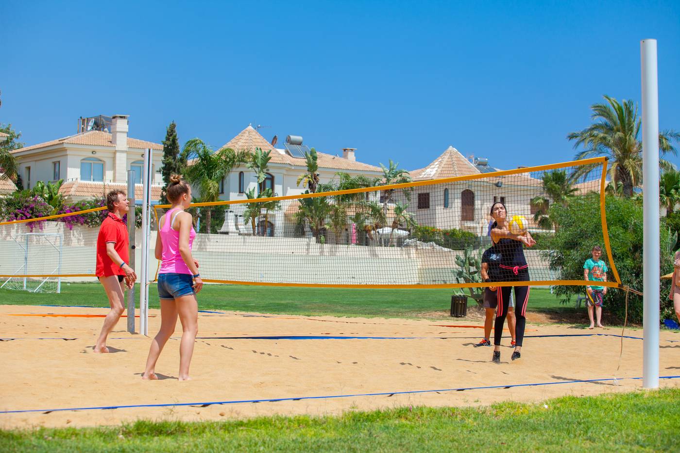 Malama-Beach-Holiday-Village-Sports-and-Entertainment-19