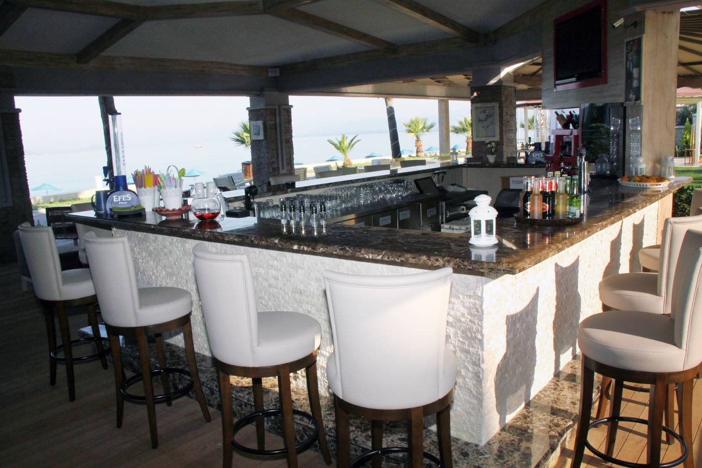 Mutlu-Beach-Bar-17