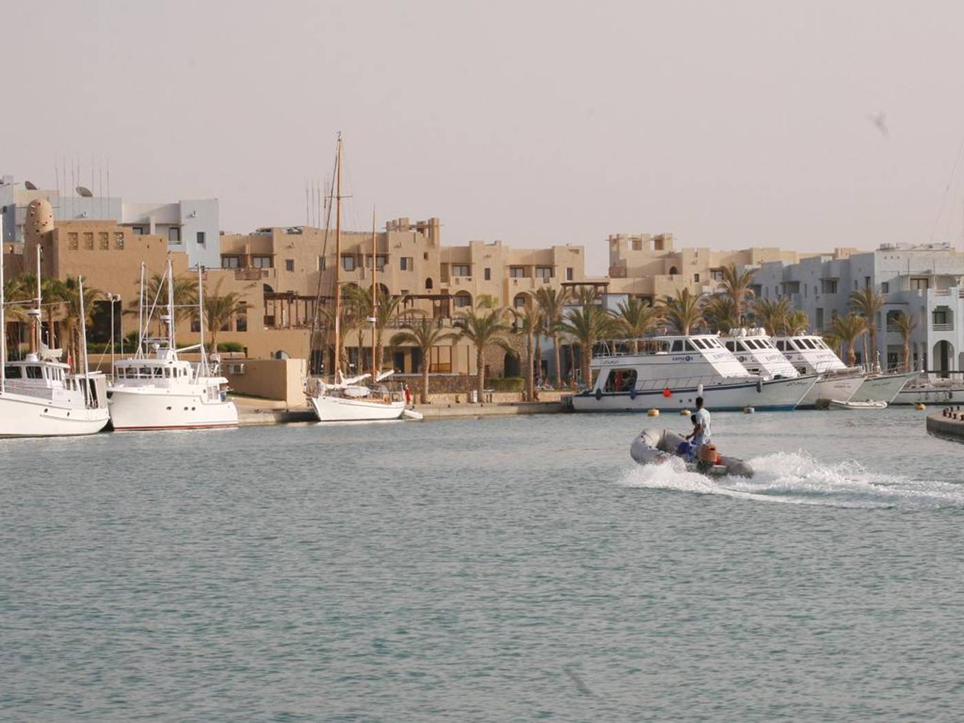 Marina-Lodge-at-Port-Ghalib-Beach-14