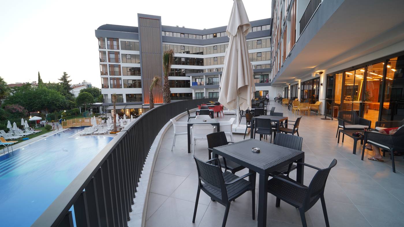 Raga Side Hotel - Adults Only