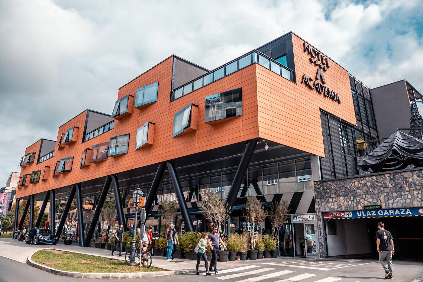 Academia-Croatia-Zagreb-General view-3