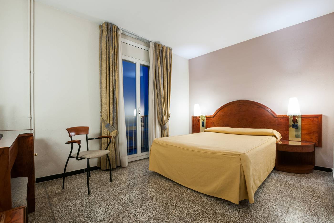 Gaudi-Room-5
