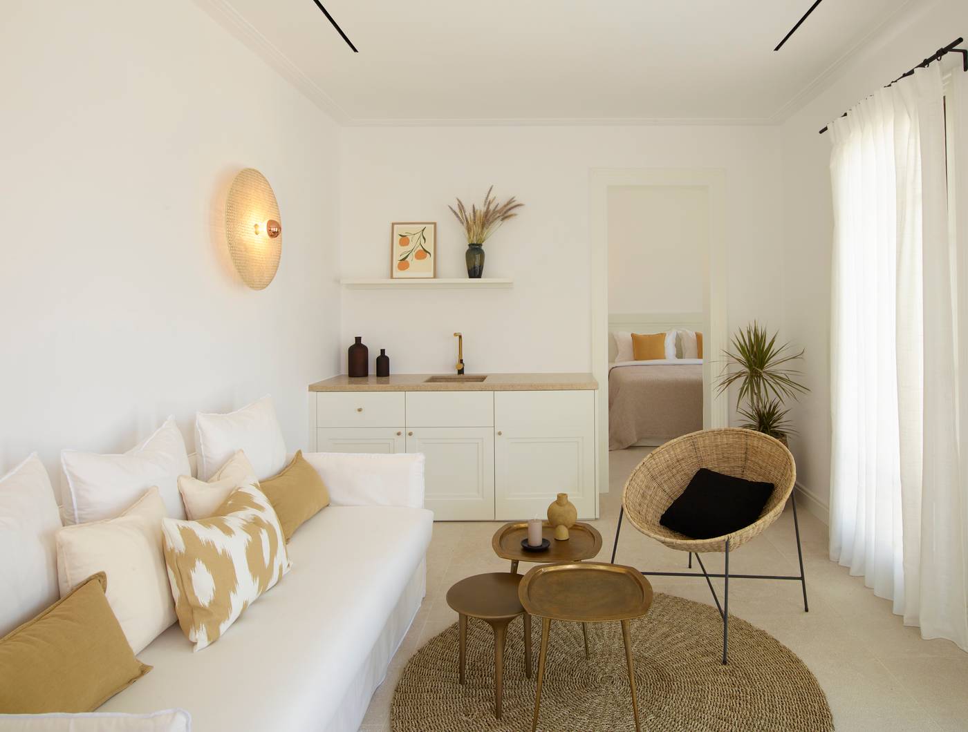 Bonzoe-Suites---Villas-Room-34