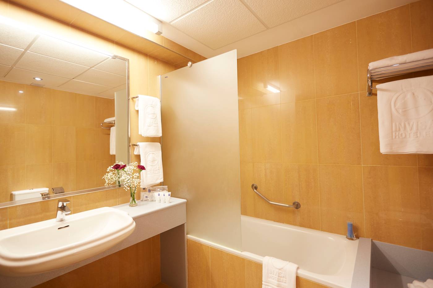 Invisa-Hotel-La-Cala-Room-15