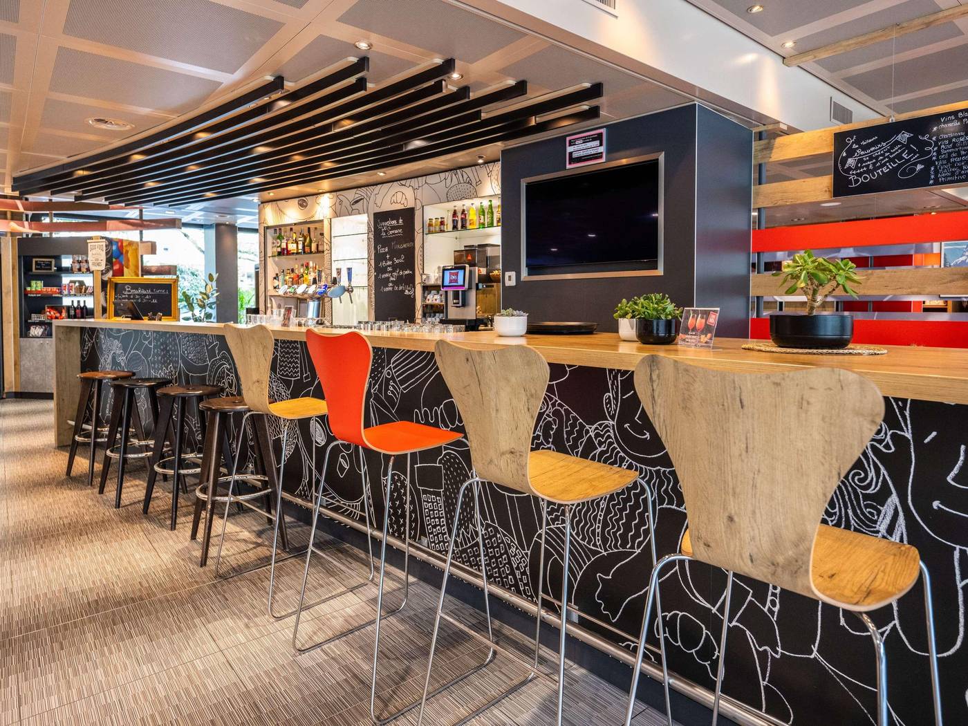 ibis-Geneve-Centre-Nations-Bar-12