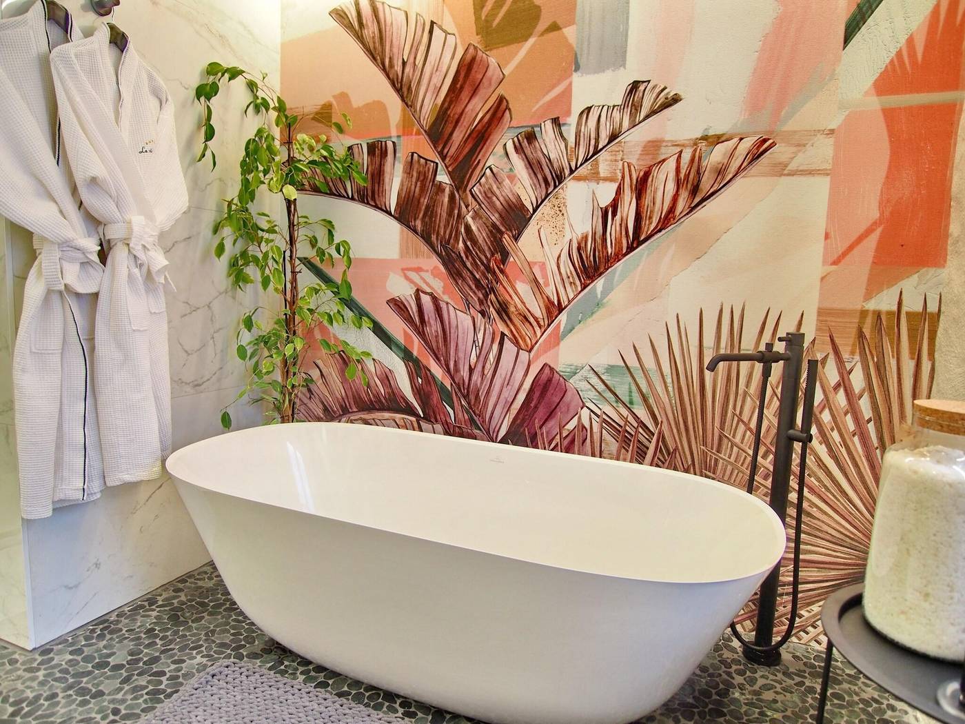 La-Vita-e-Bella-IV-Room-50