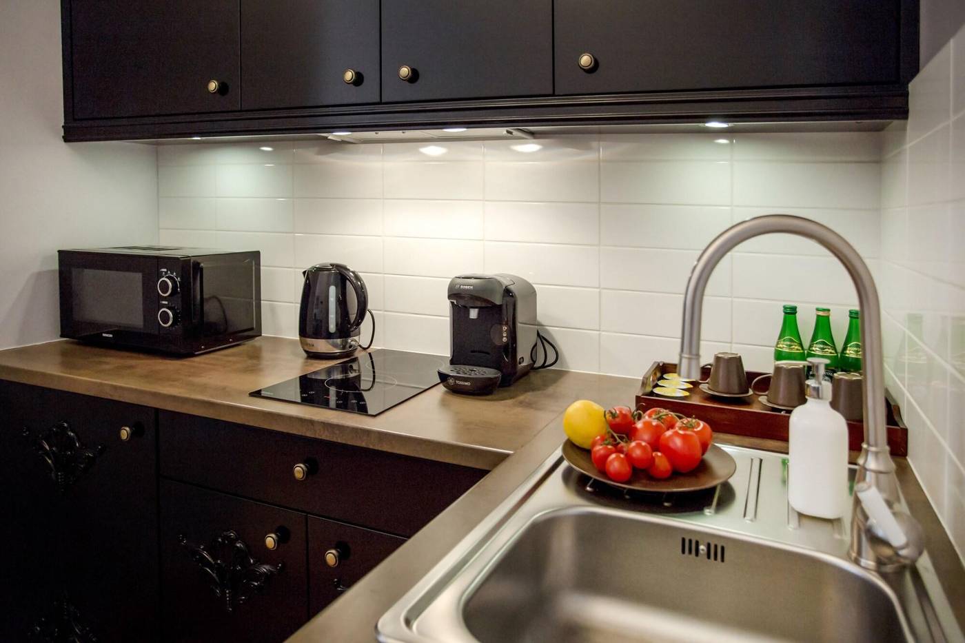 Scharffenberg-Apartments-Main-Square-Room-9