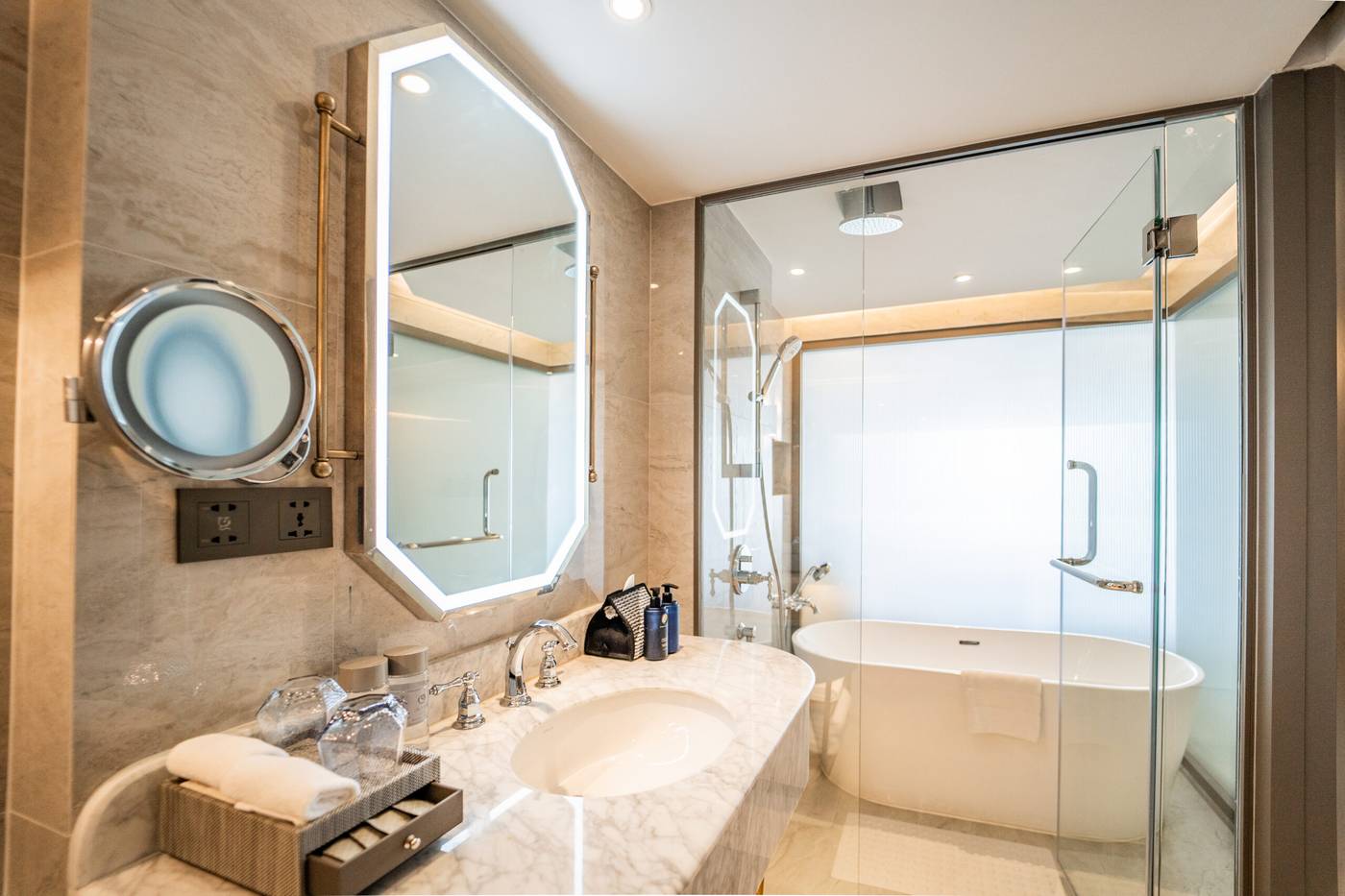 The-Salil-Hotel-Riverside-Bangkok-Room-59