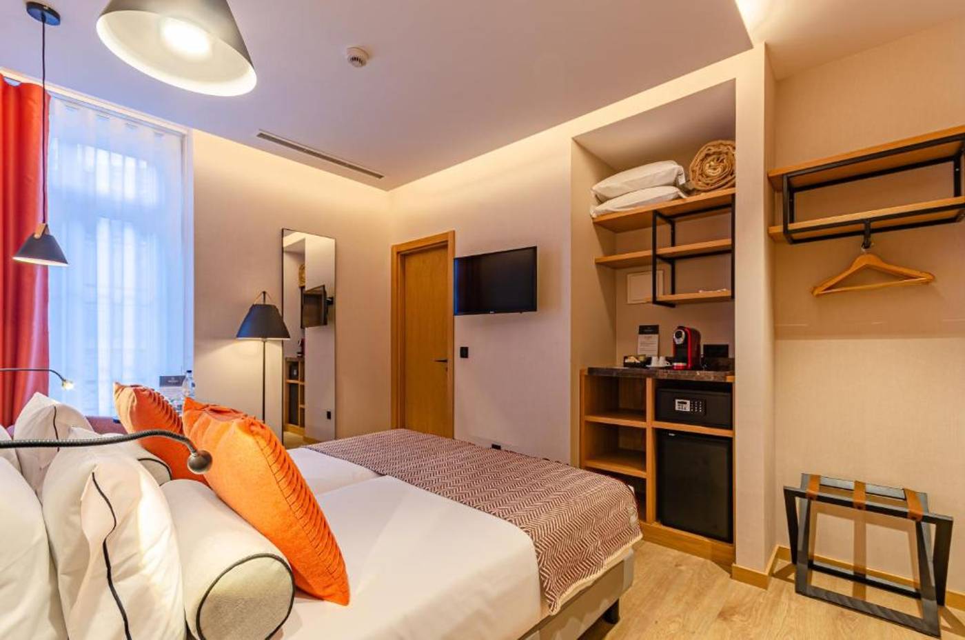 Rossio-Plaza-Hotel-Room-15