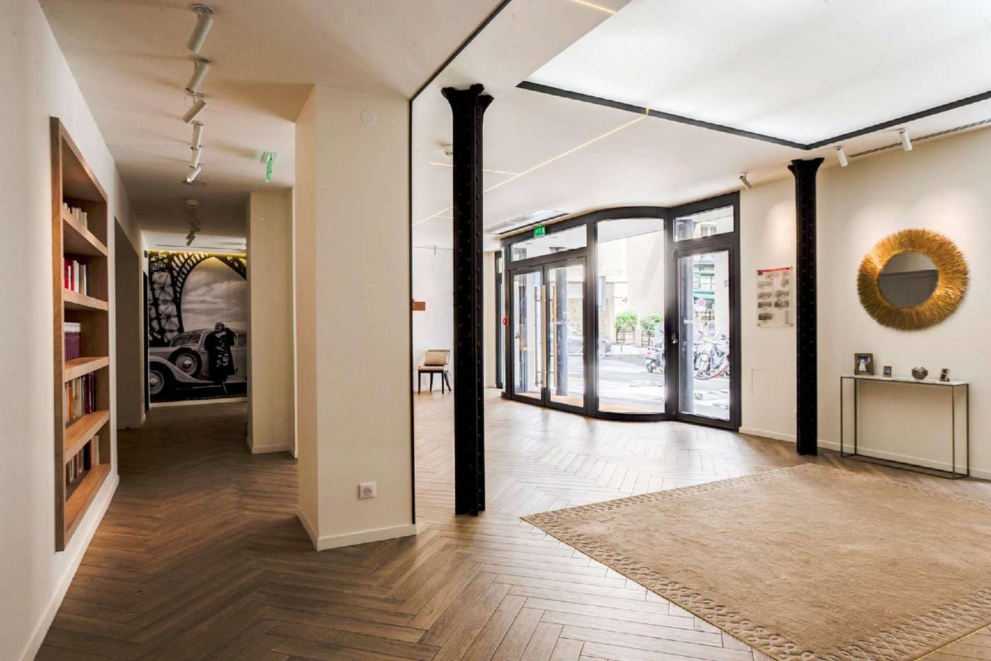 Royal-Saint-Honore-Lobby-19