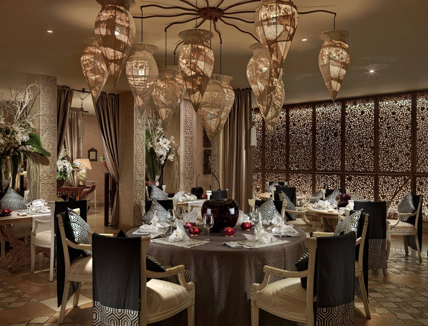 Royal-Garden-Villas-Restaurant-37