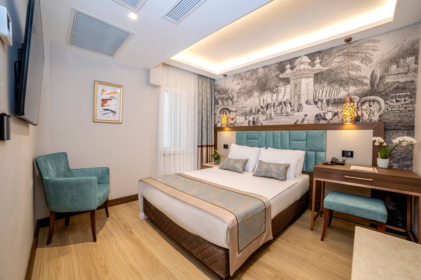 Grand-Hilarium-Hotel-Room-5