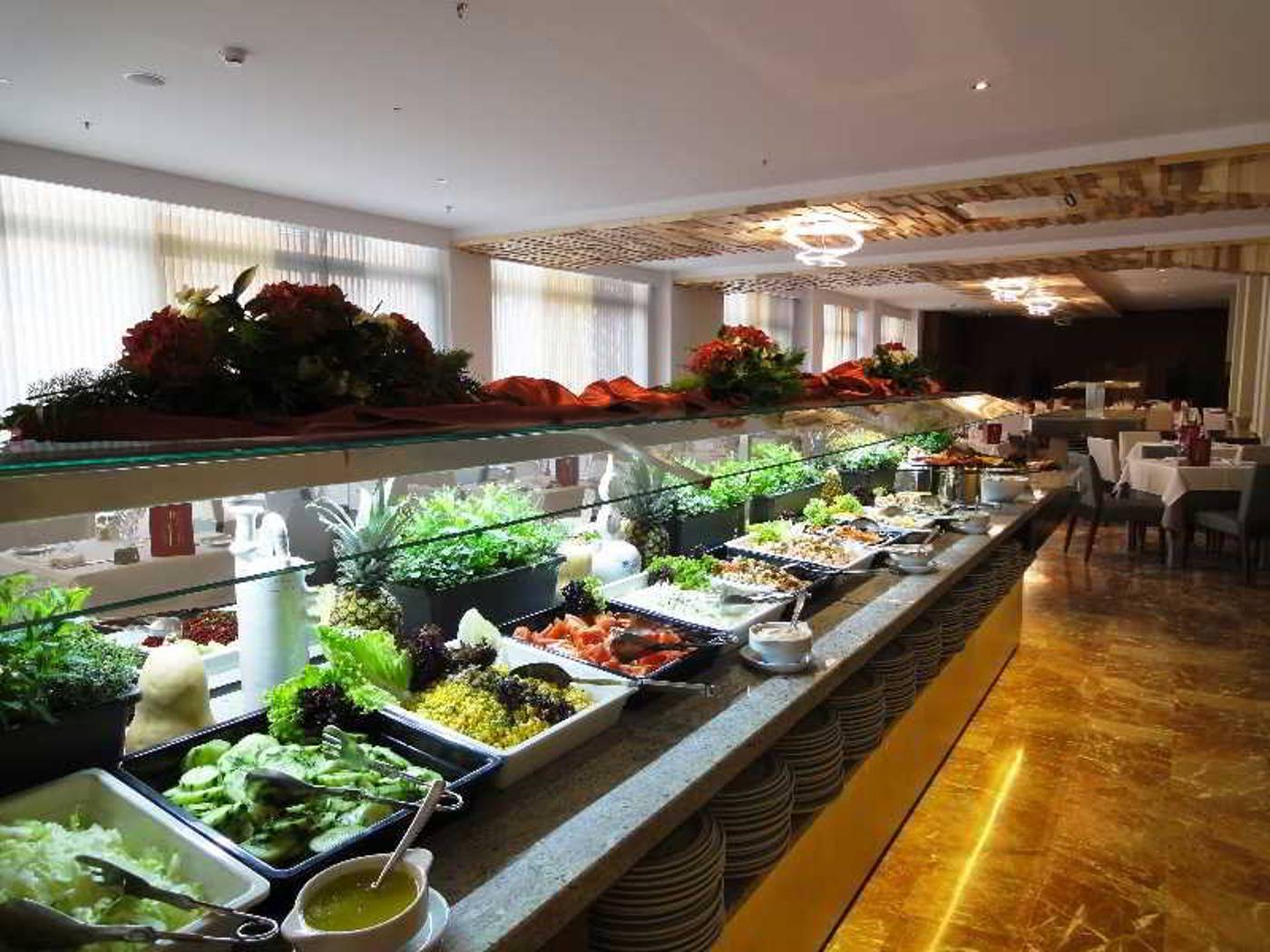 Angela-Restaurant-25