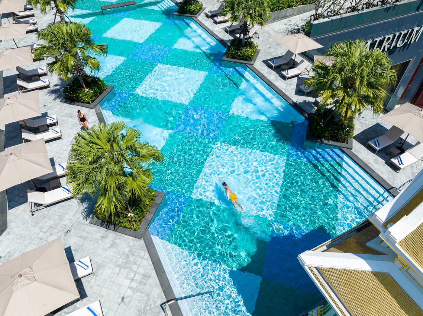 Chatrium-Grand-Bangkok-Pool-87