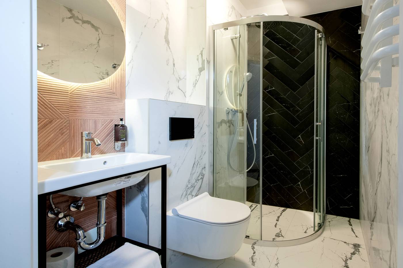 Mr67-Mayera-Rapaporta-Room-37