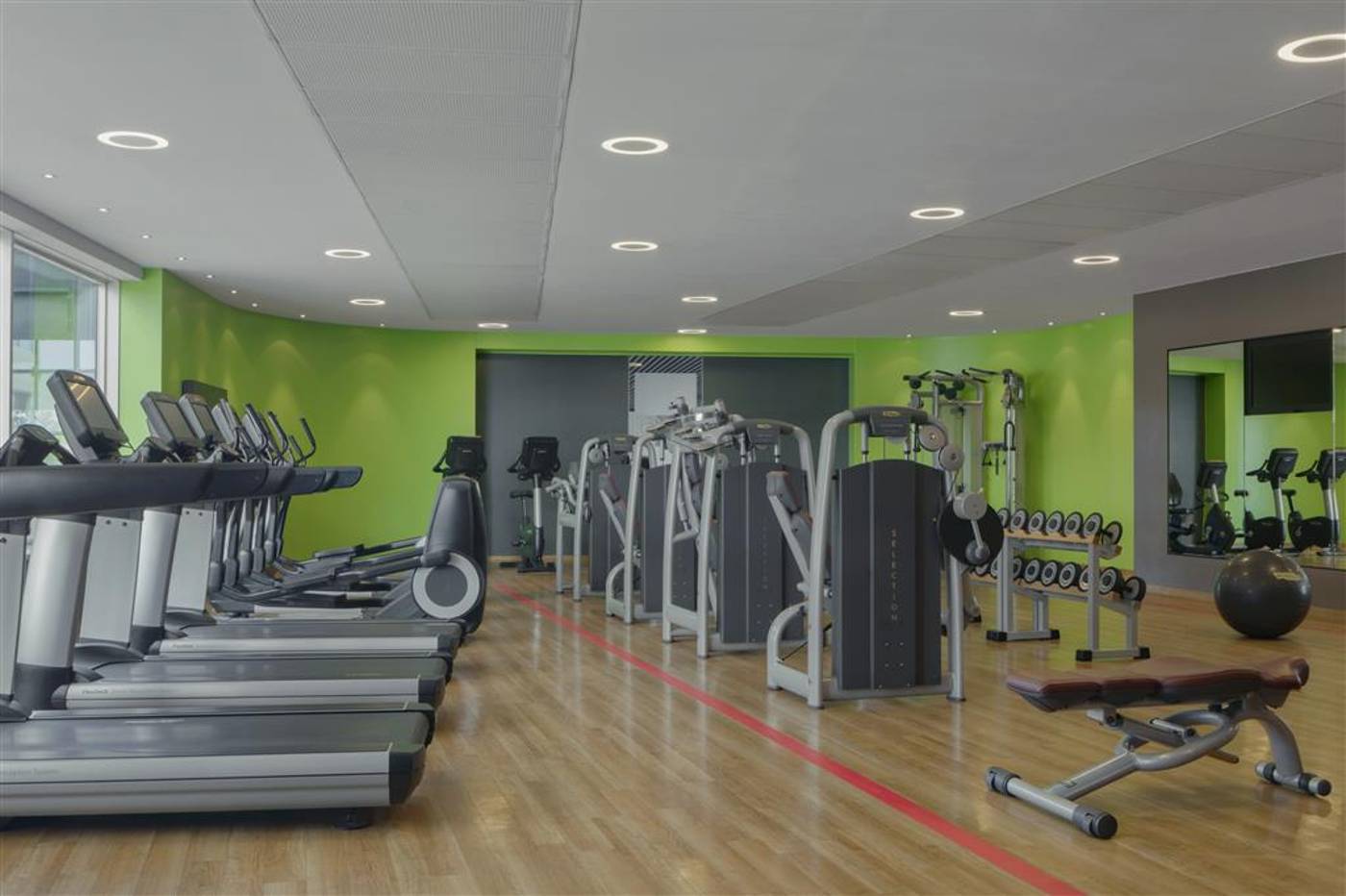 Sheraton-Amsterdam-Airport-Hotel-And-Conference-Center-Sports-and-Entertainment-79