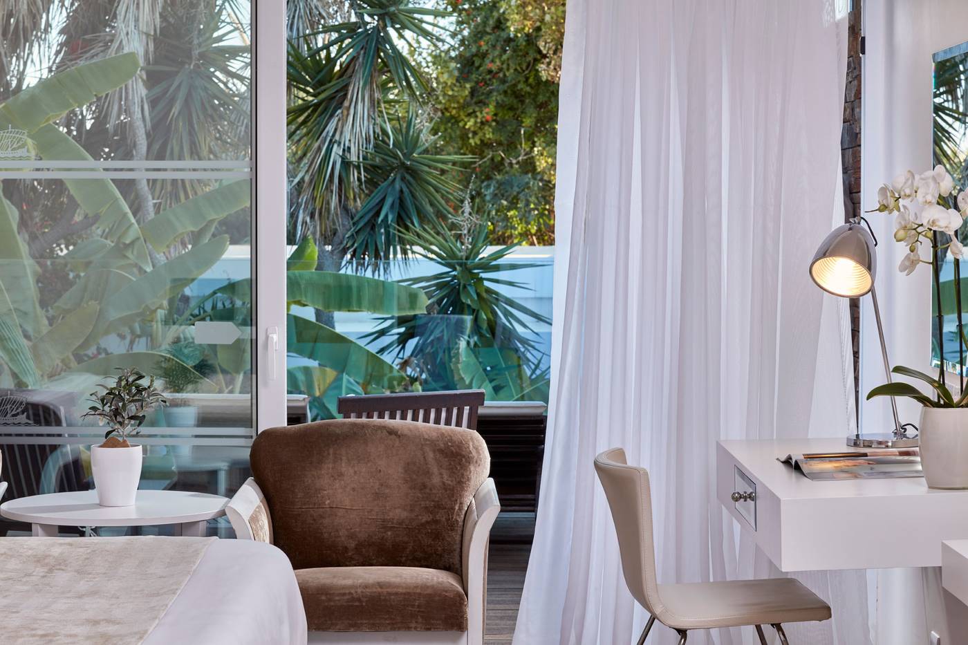 Grecian-Bay-Hotel-Room-34