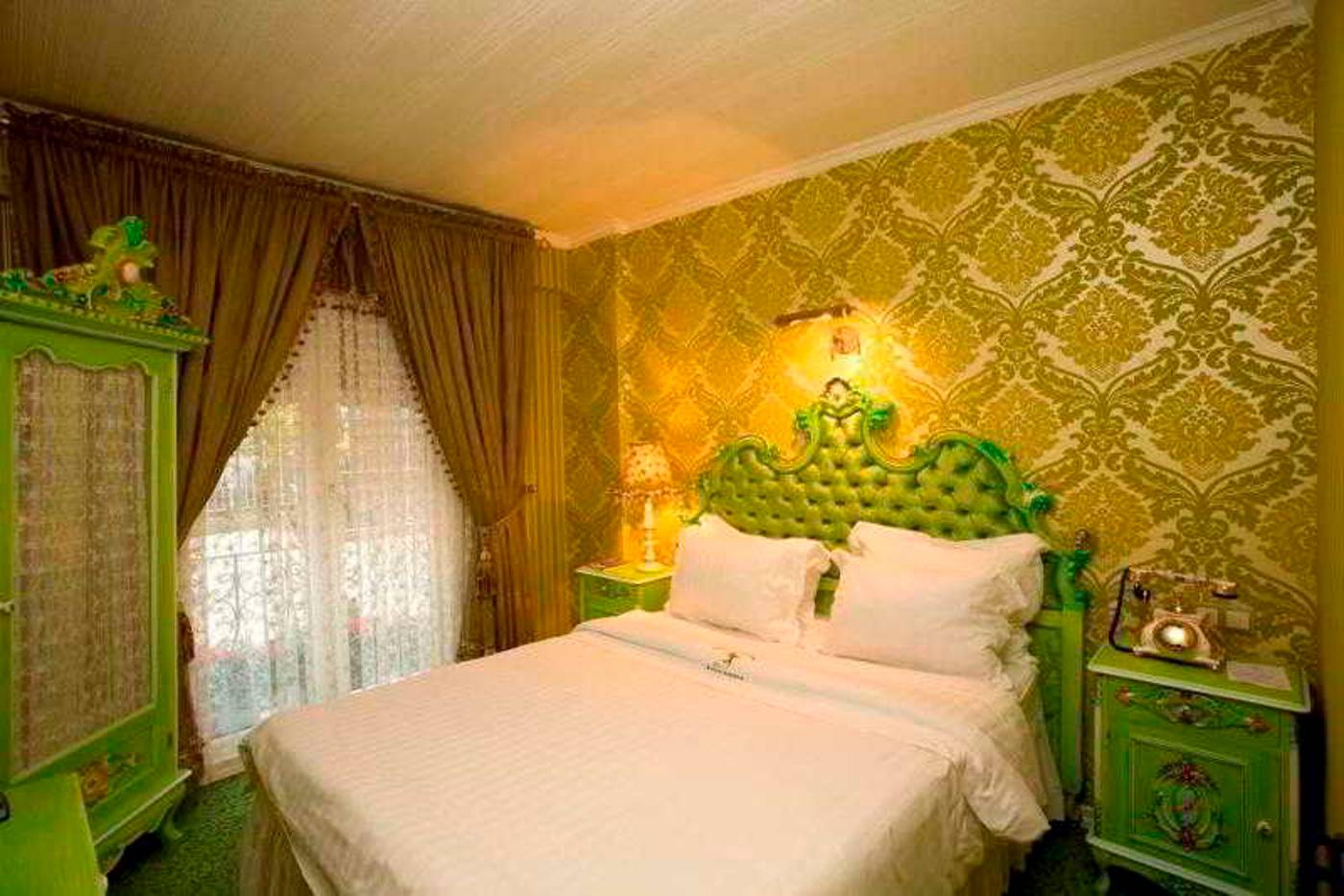 Amisos-Boutique-Hotel-Room-7