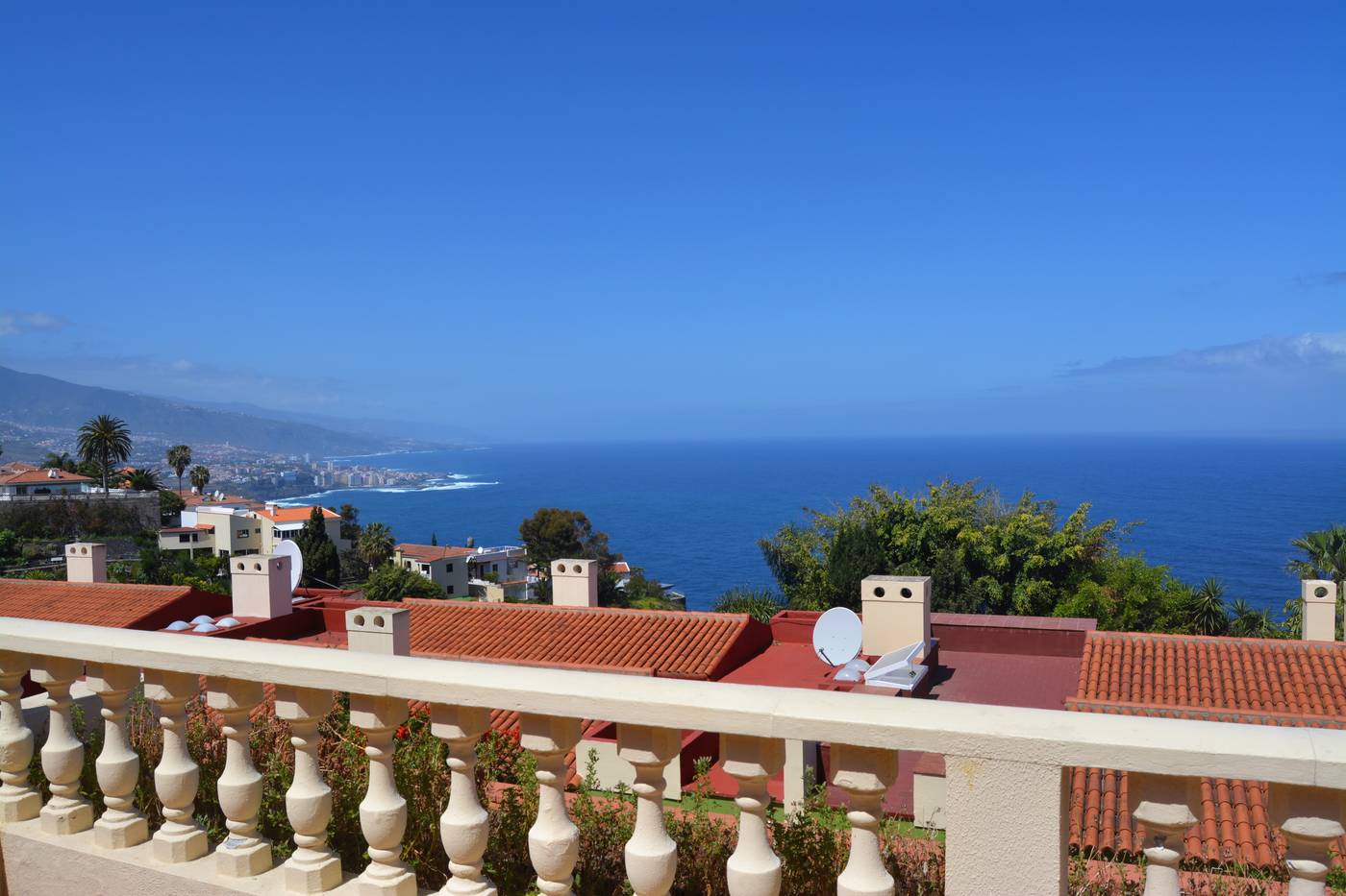 Hotel-Spa-La-Quinta-Park-Suites-Room-28