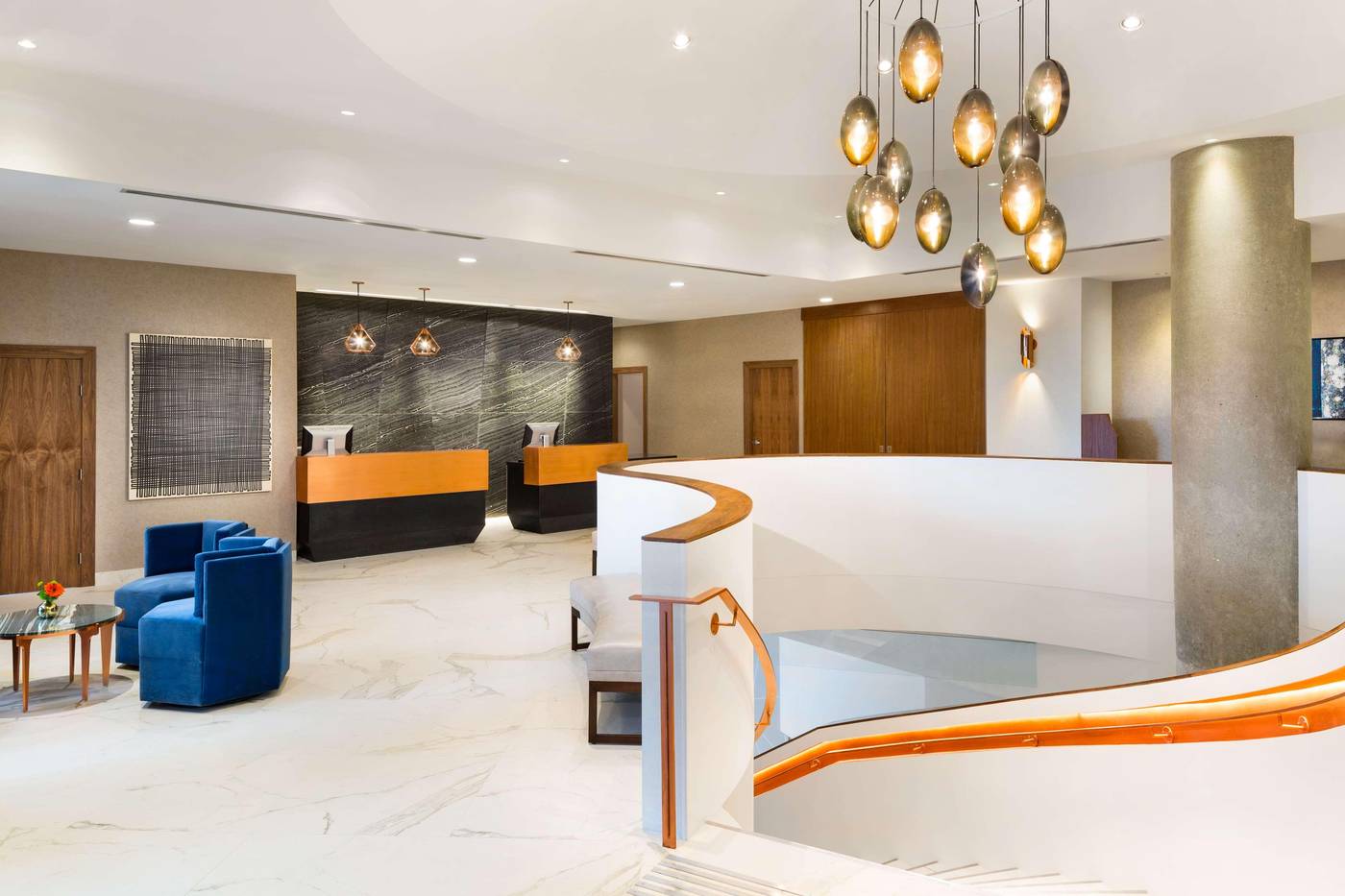 Hilton-Vancouver-Downtown-Lobby-5