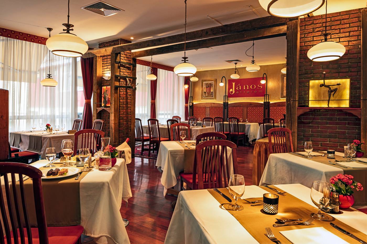 Hotel-Charles-Restaurant-57