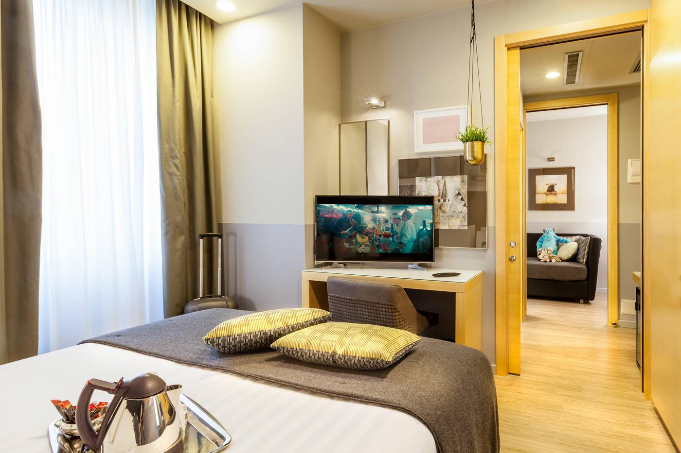 Holiday-Inn-Milan-Garibaldi-Station-Room-7