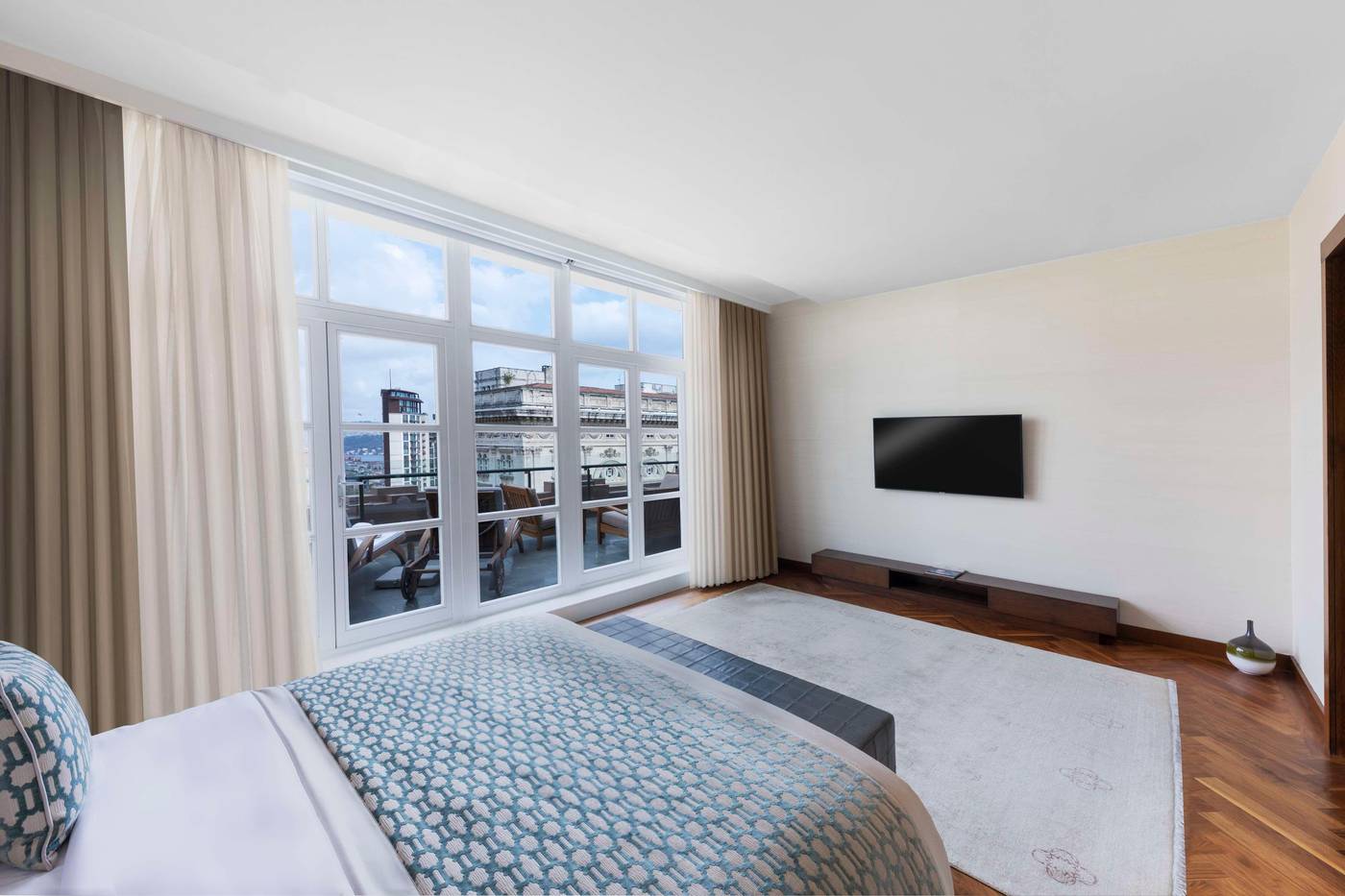 Park-Hyatt-Istanbul---Macka-Palace-Room-38