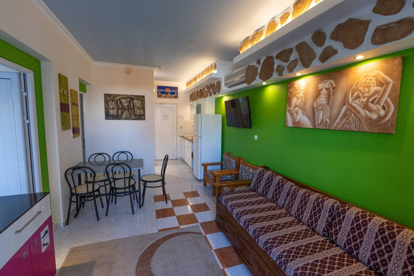 Grecian-Fantasia-Resort-Room-13