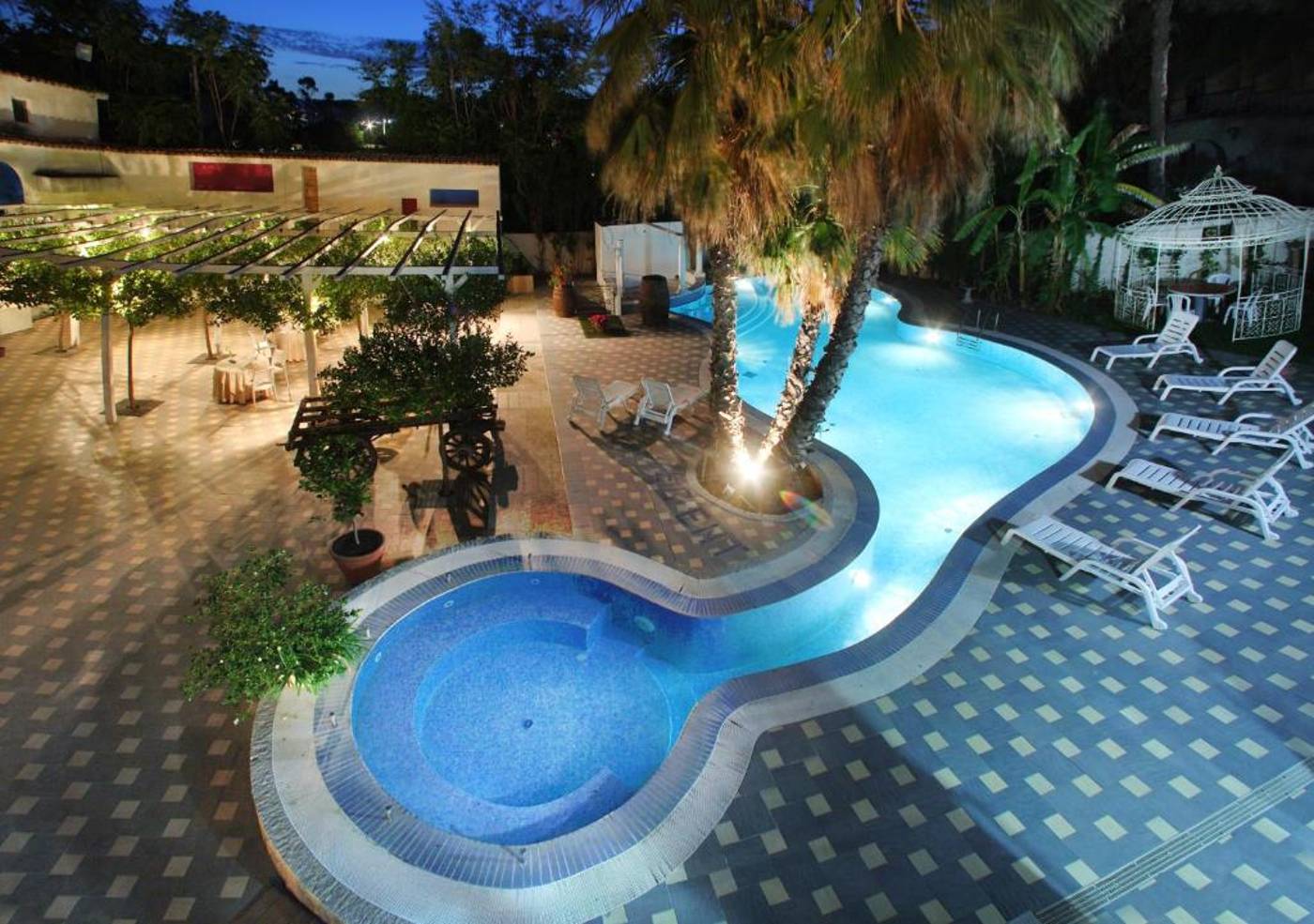 REGENT BEACH HOTEL & APARTMENTS-Italy-CATONA DI REGGIO CALABRIA-Pool-10