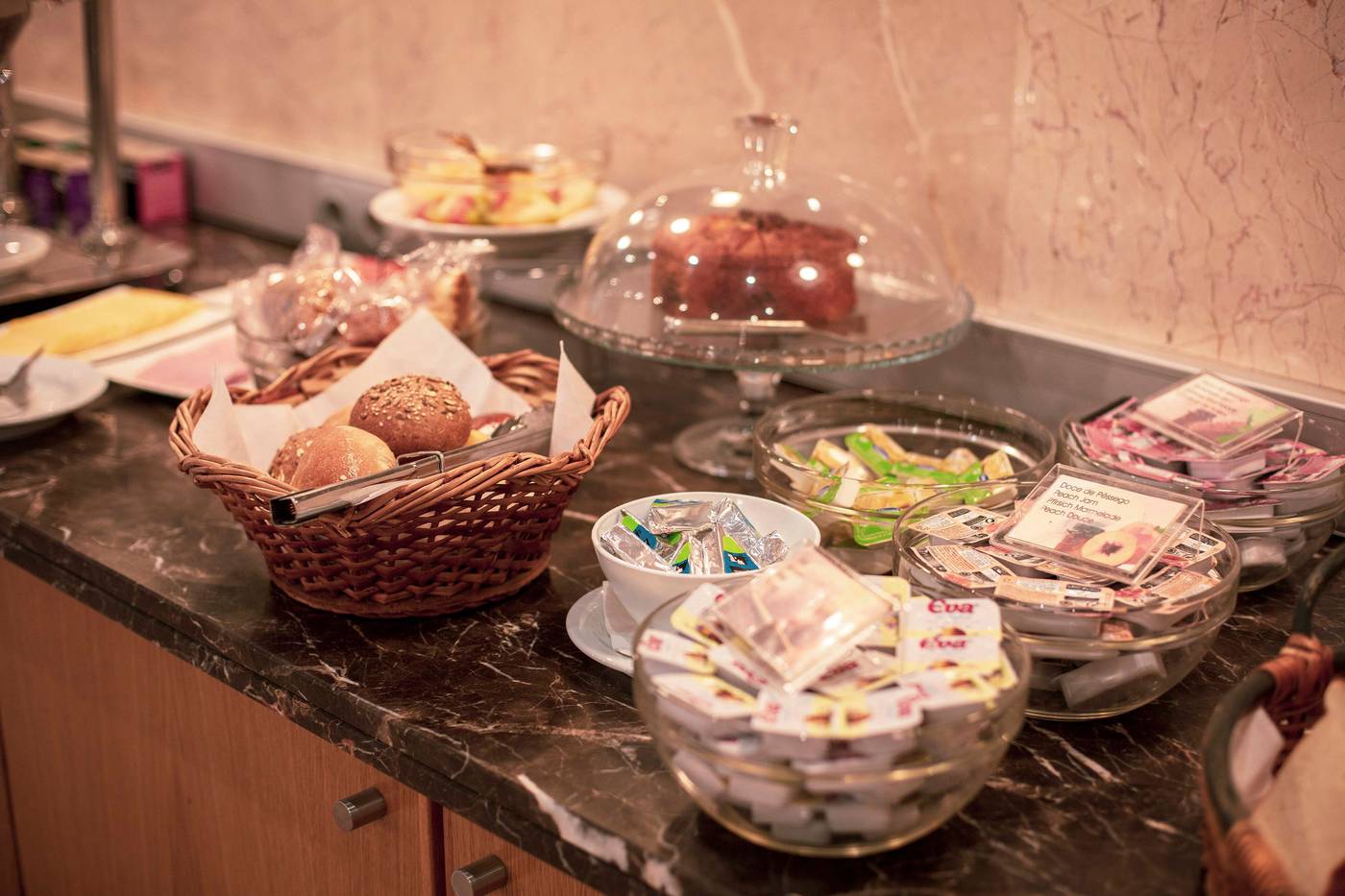 Apartamentos-Turisticos-Atlantida-Restaurant-40