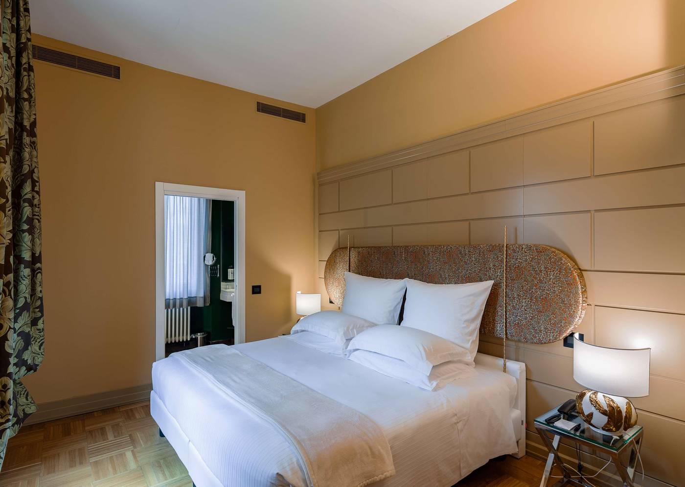 Hotel-Number-Nine-Room-37