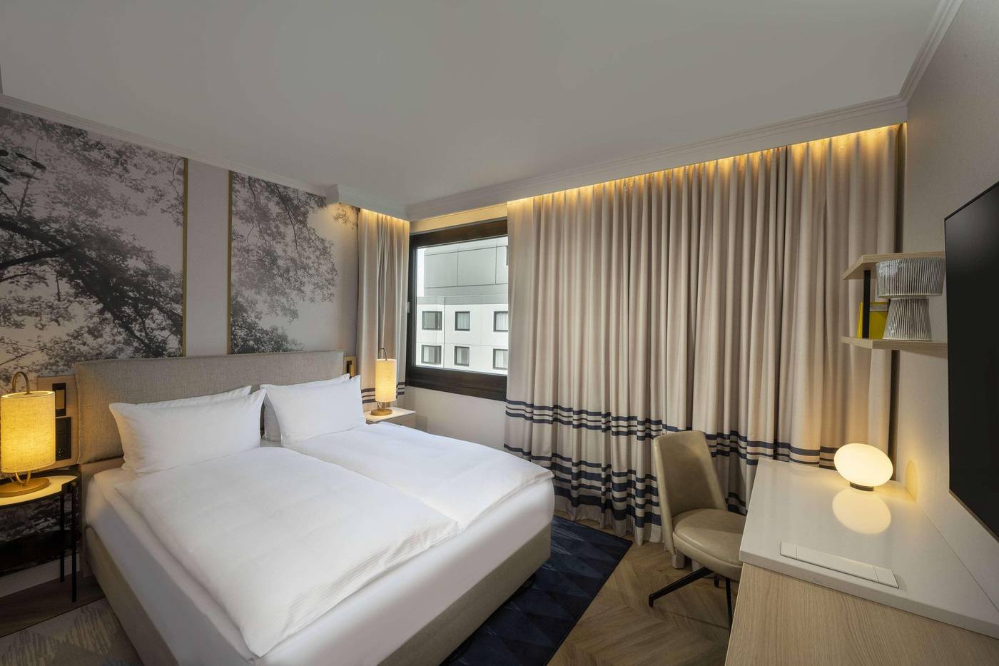 DoubleTree-by-Hilton-Berlin-Ku-damm-Room-37