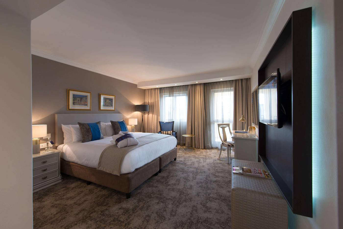 Radisson-Blu-Le-Vendome-Room-26