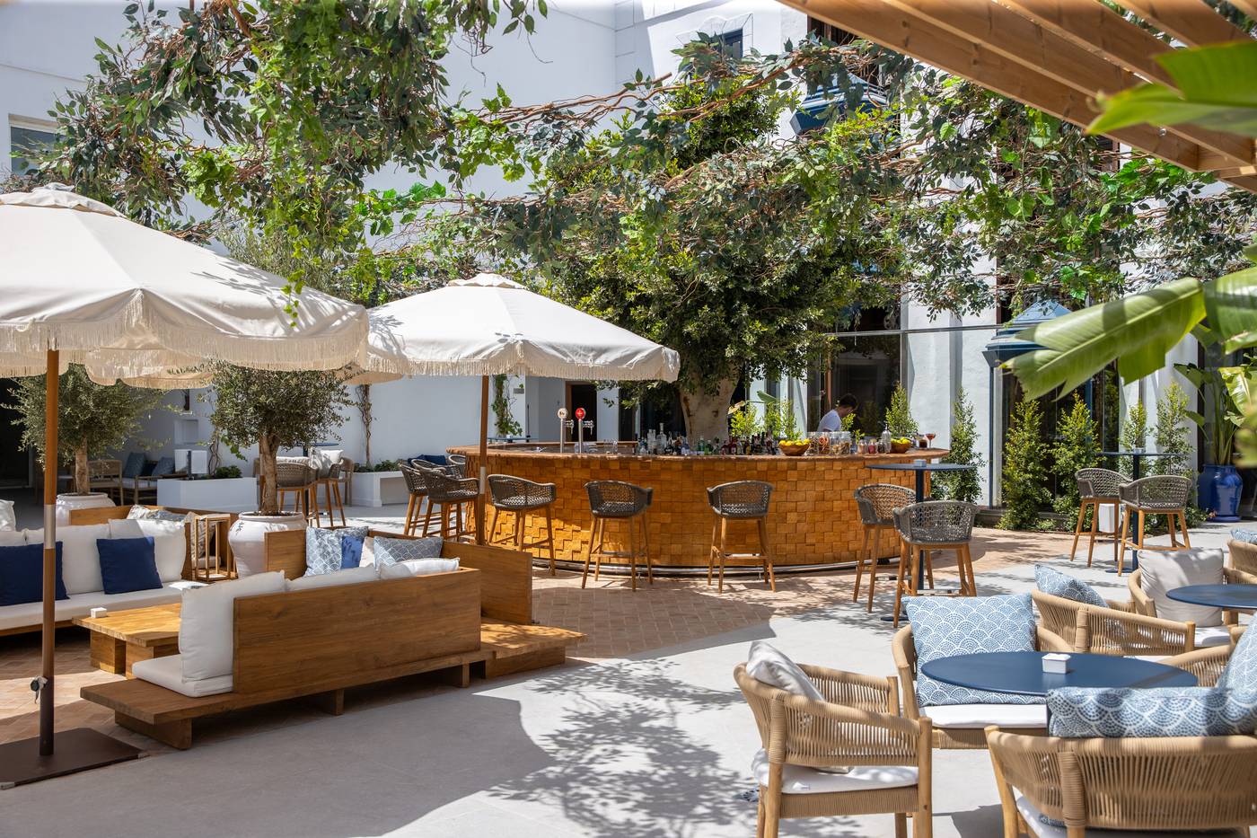 METT-Hotel---Beach-Resort-Marbella-Estepona-Bar-13