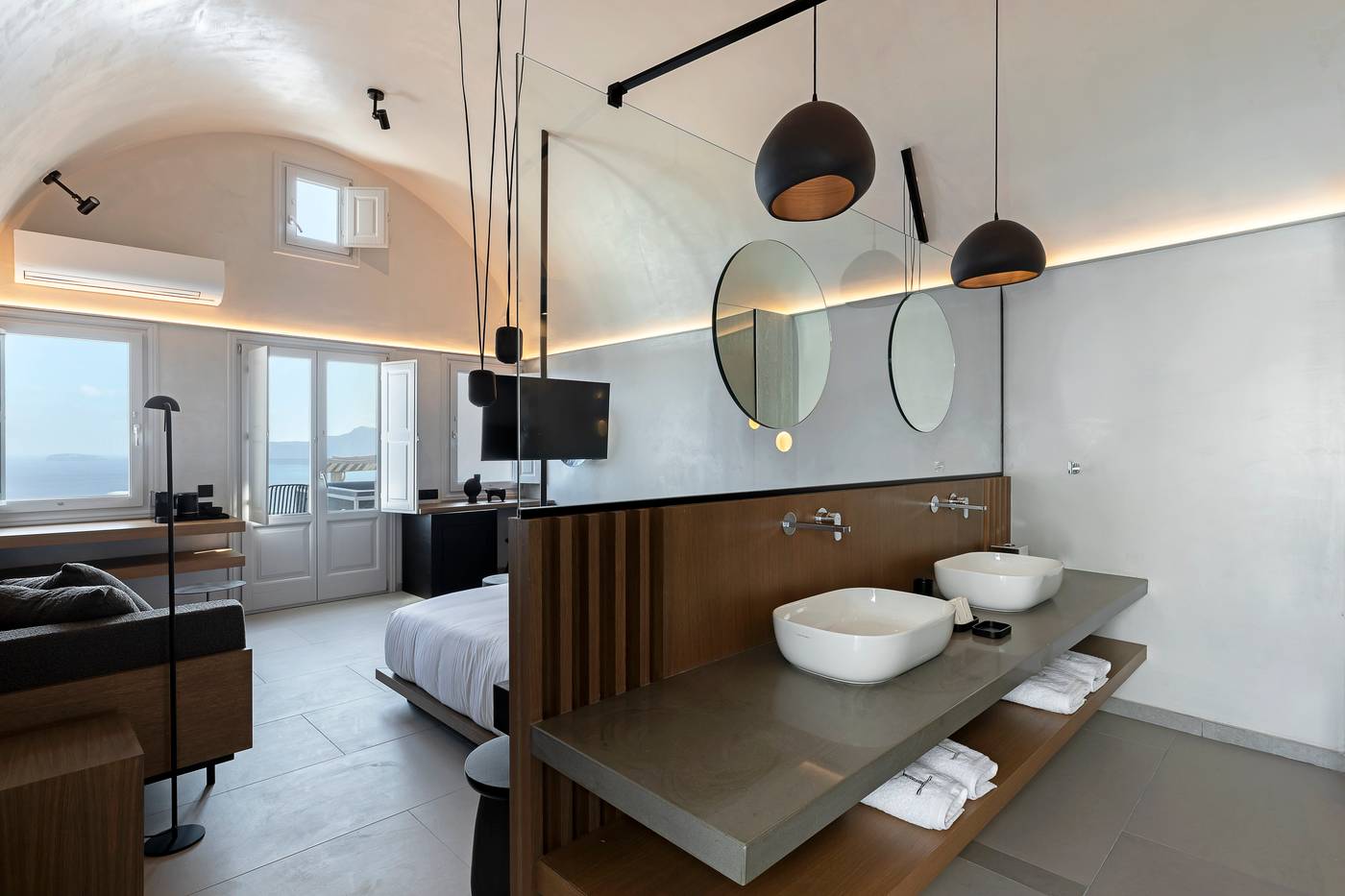 Hom-Santorini-Room-21