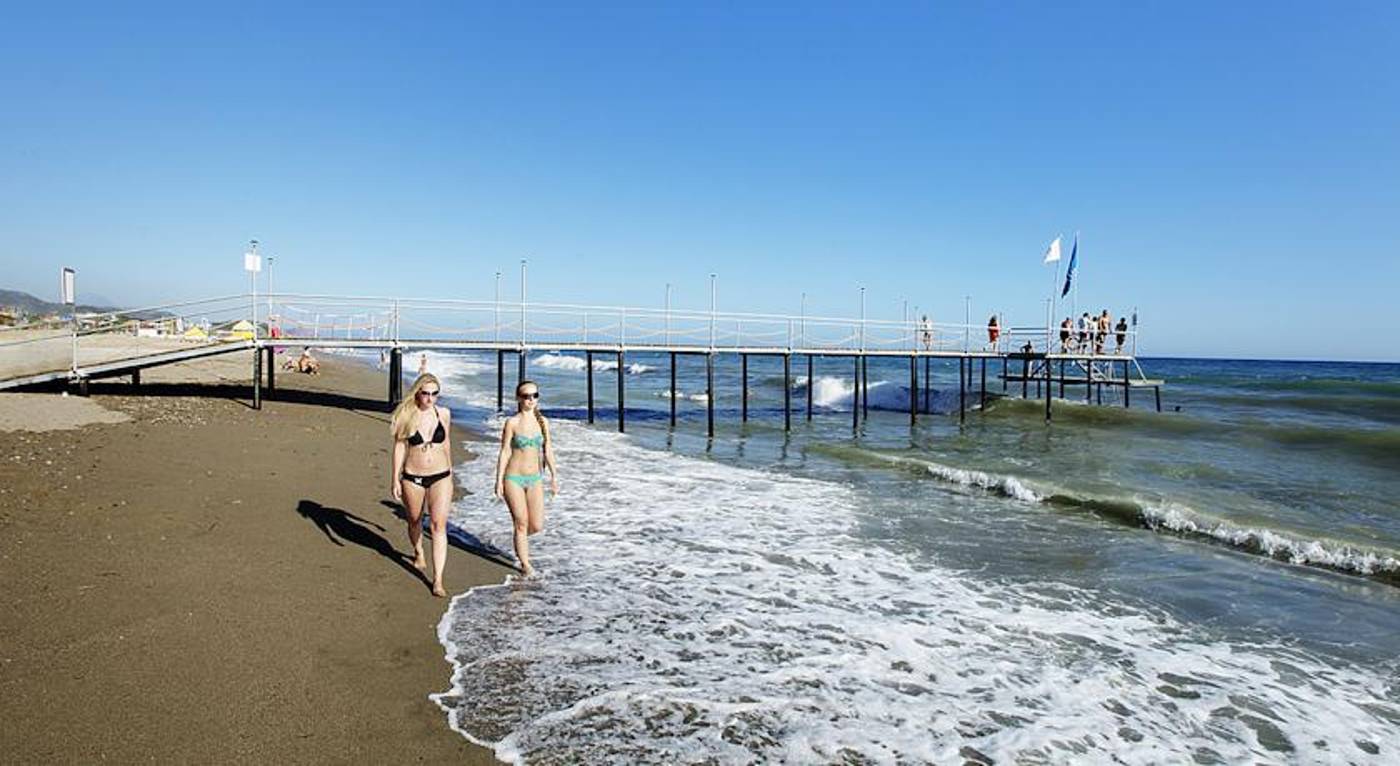 Club-Turtas-Beach-Hotel-Beach-40