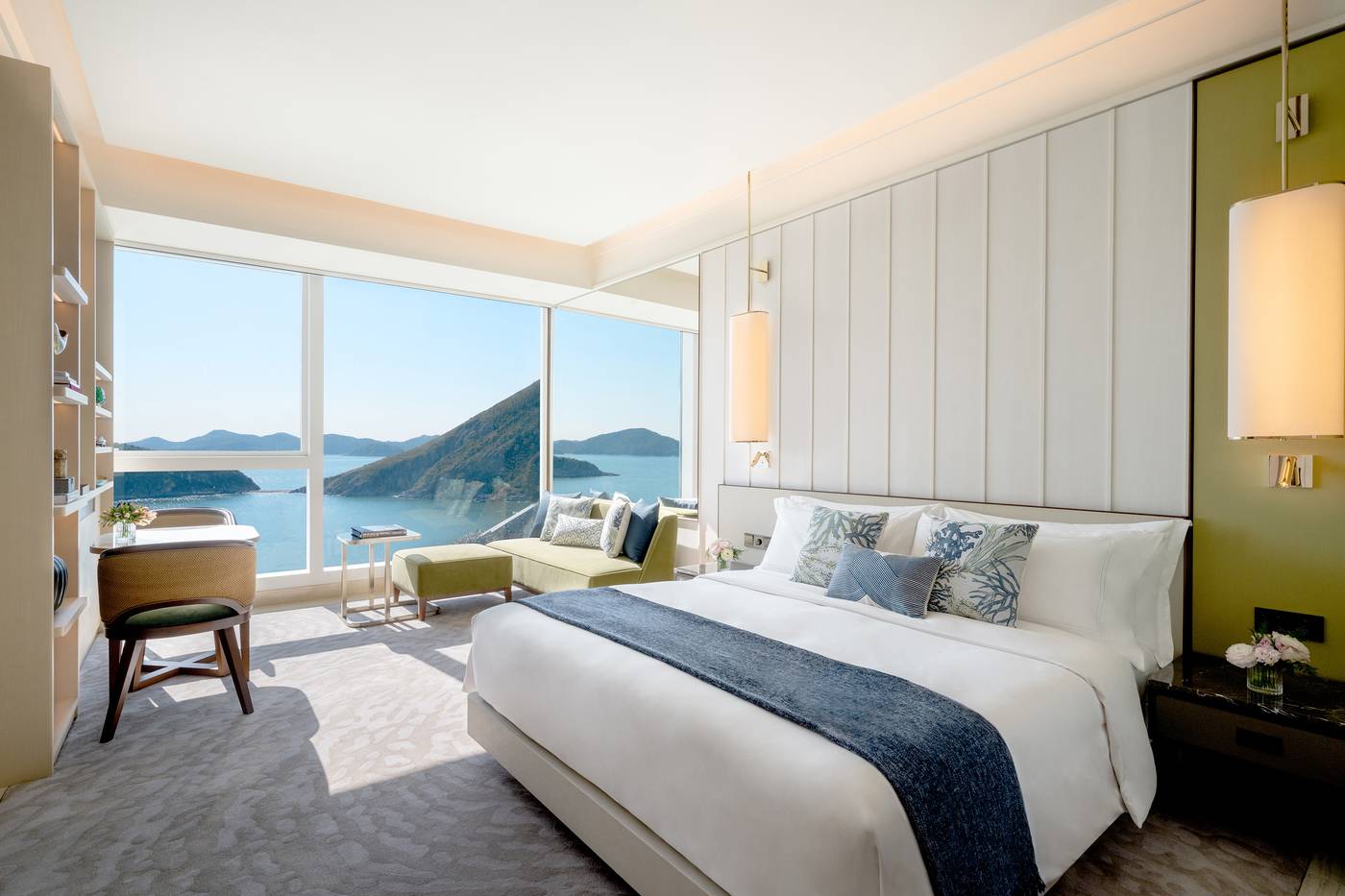 The-Fullerton-Ocean-Park-Hotel-Hong-Kong-Room-4
