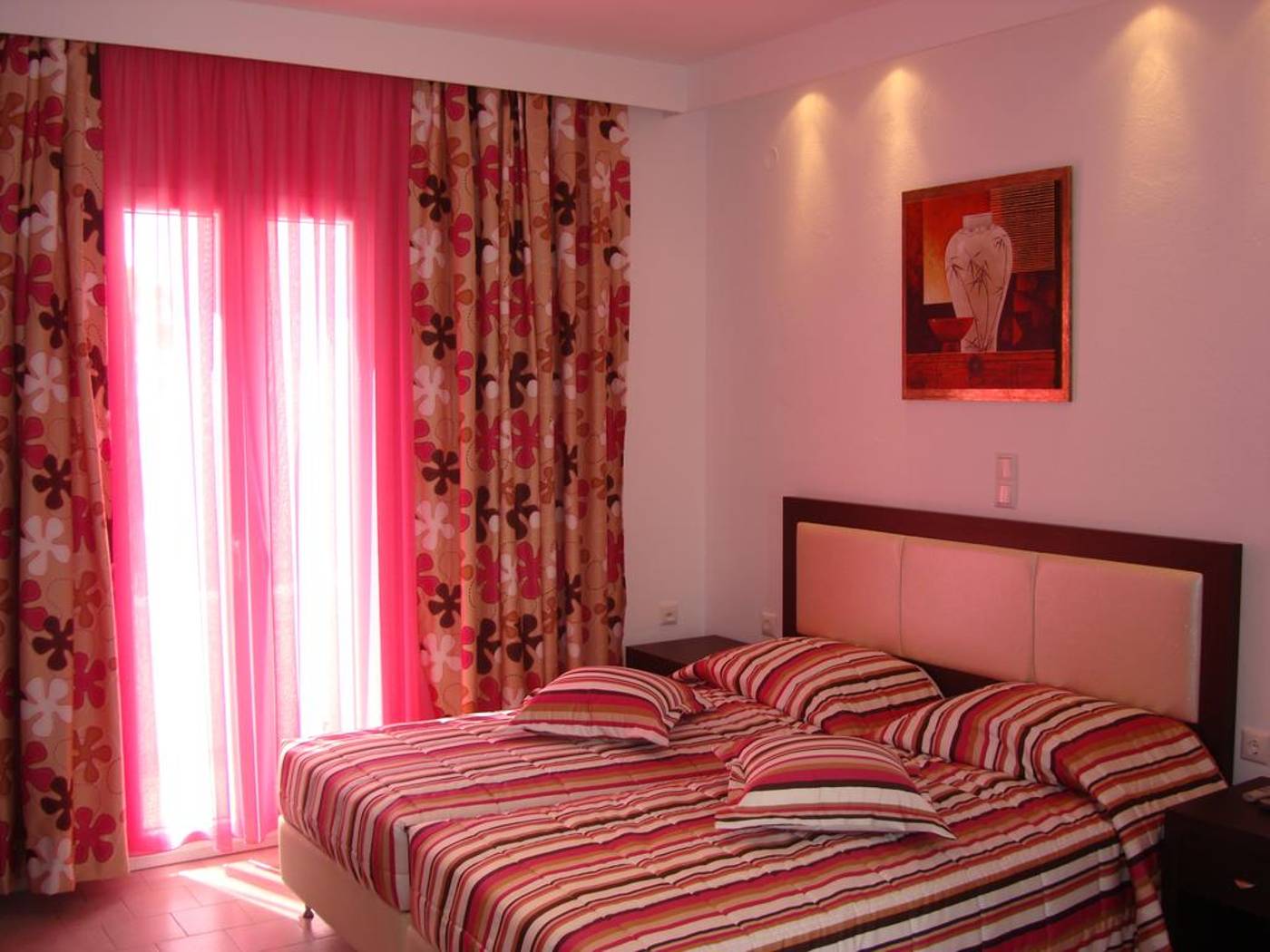Elena-Studios---Suites-Room-10