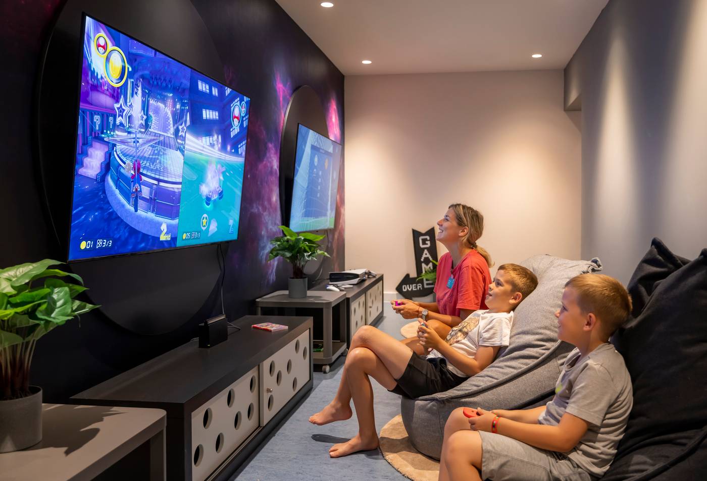 Tirena-Hotel-Sports-and-Entertainment-48