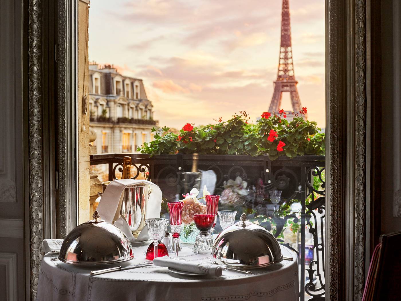 Hotel-Plaza-Athenee-Room-50