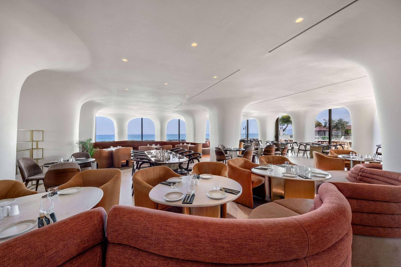 Isla-Brown-Corinthia-Resort---Spa--Curio-Collection-By-Hilton-Restaurant-18