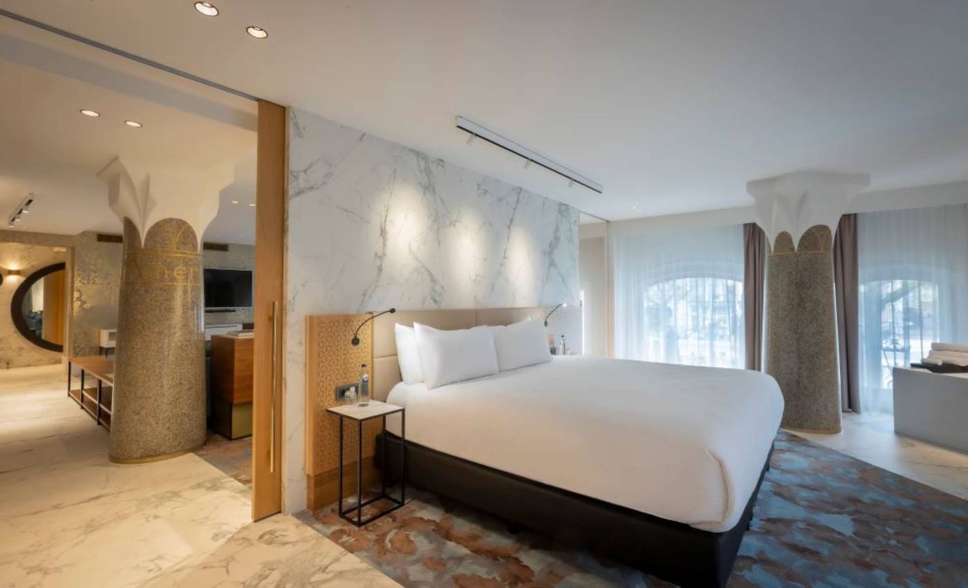 Clayton-Hotel-Amsterdam-American-General-view-32