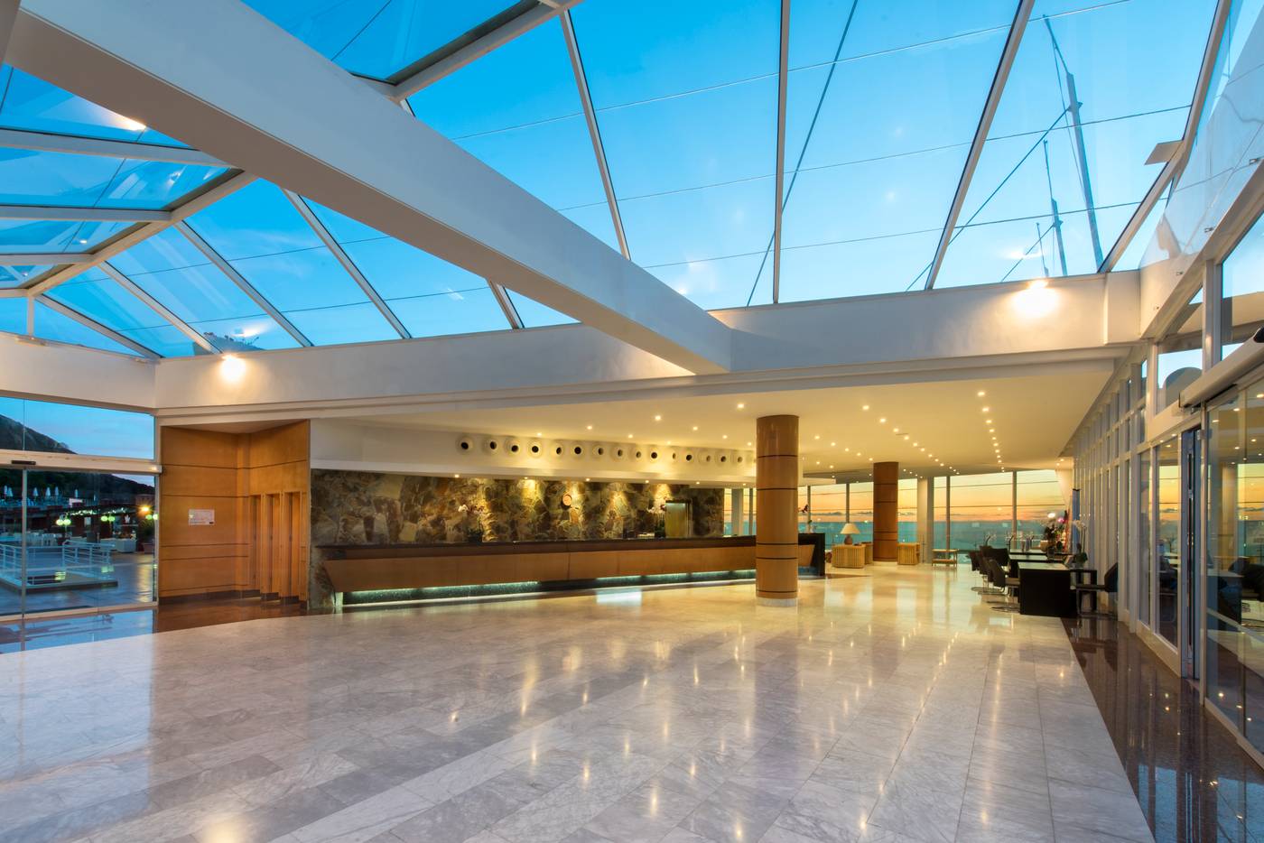 Mogan-Princess---Beach-Club-Lobby-40