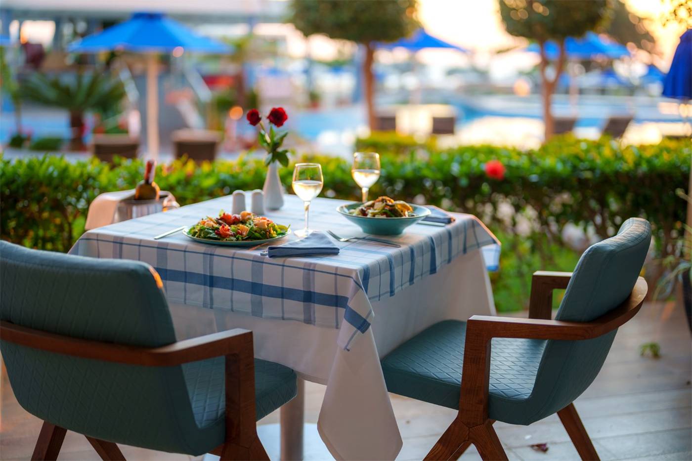 Atrium-Platinum-Luxury-Resort---Spa-Restaurant-9