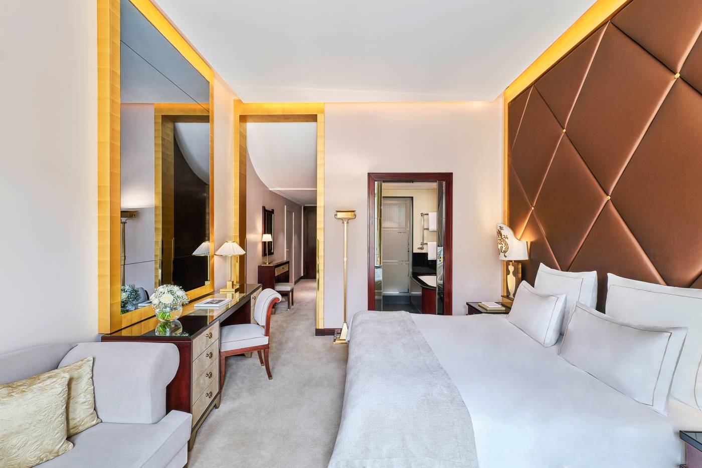 Hotel-Barriere-Le-Fouquets-Paris-Room-28