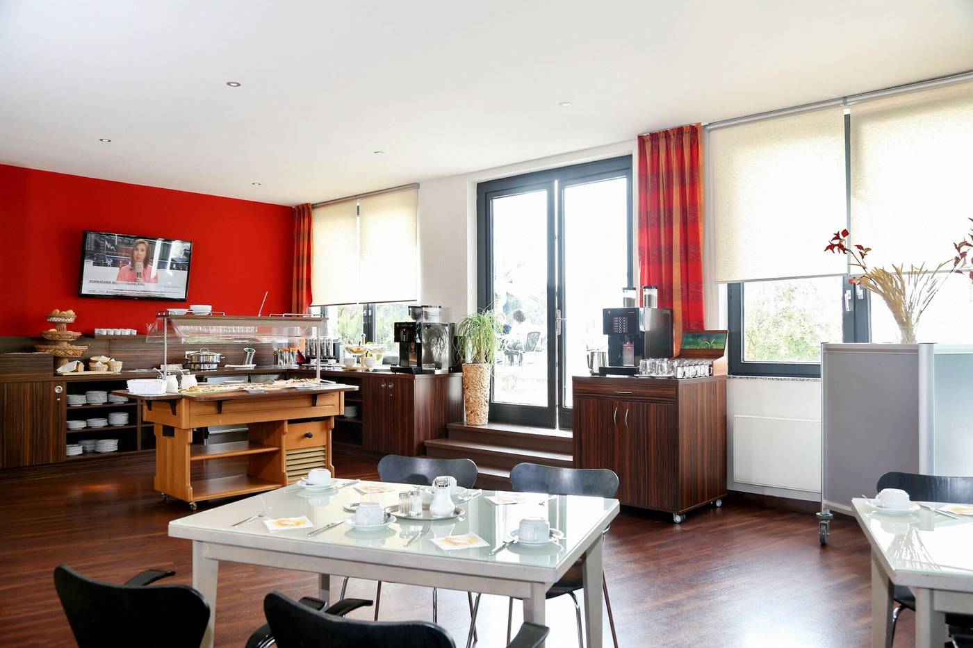H24 Hoteltow-Germany-TELTOW-Restaurant-8