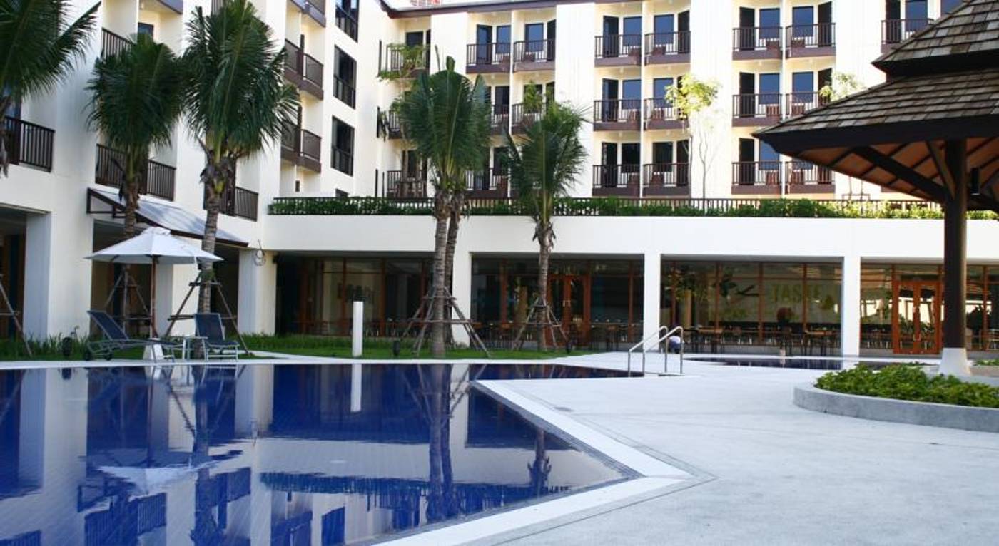 ibis-Phuket-Kata-Pool-7