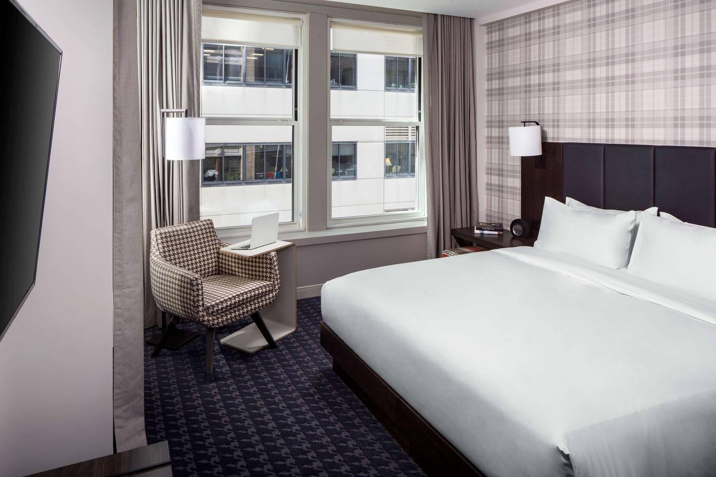 Hyatt-Centric-Faneuil-Hall-Boston-Room-13